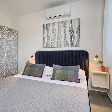 The Lookout Liveli - Premium Sea-view Slatine