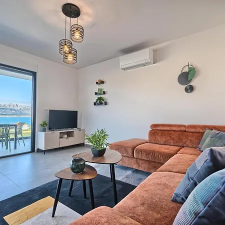 Apartment The Lookout Liveli - Premium Sea-view Slatine